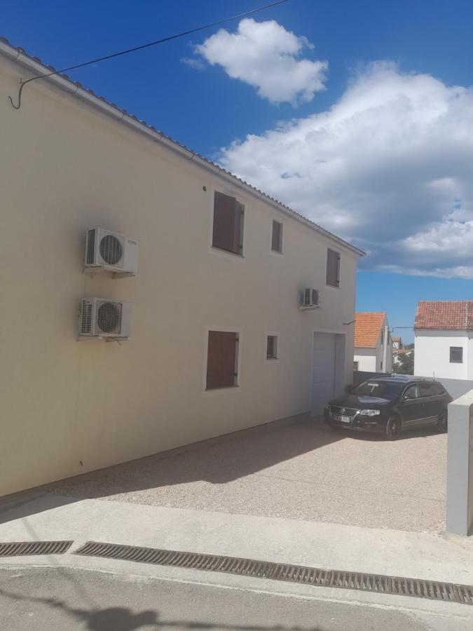 Apartment Dukic Sveti Filip i Jakov Kültér fotó